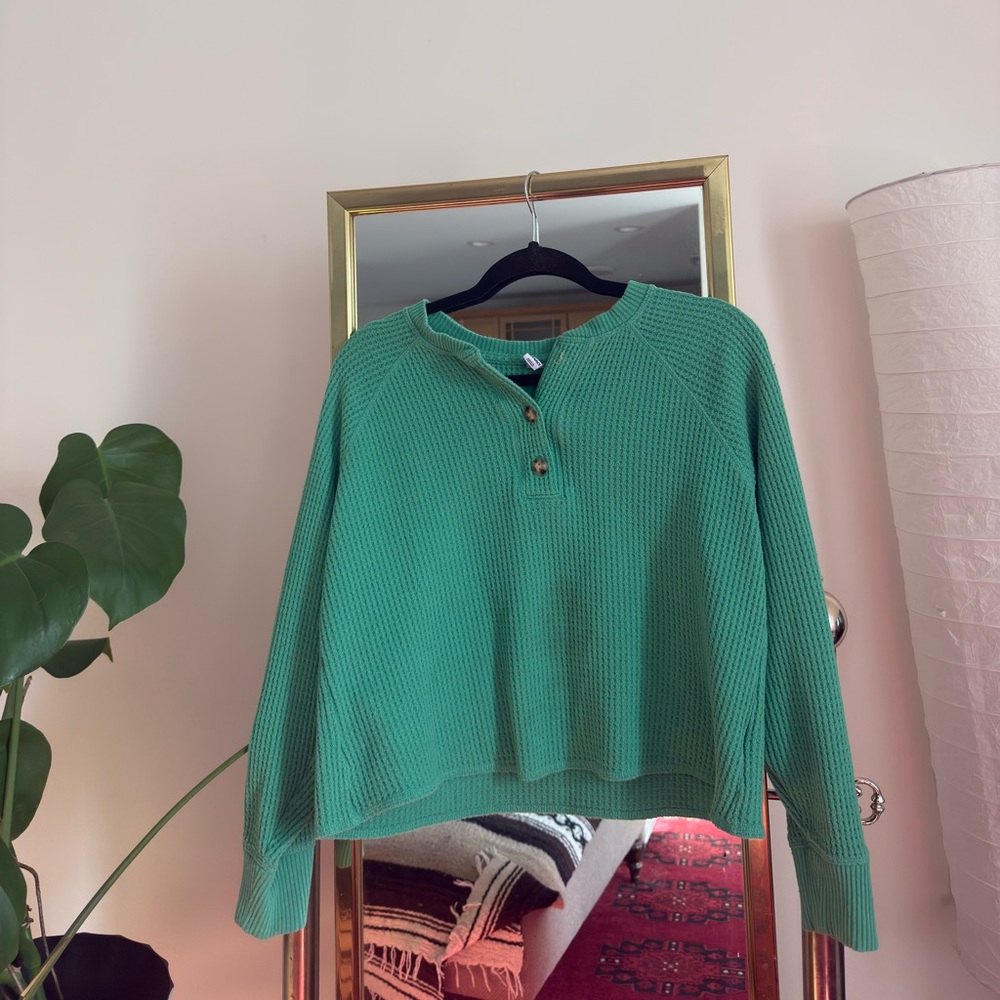 Old Navy Green Waffle Knit plush tee